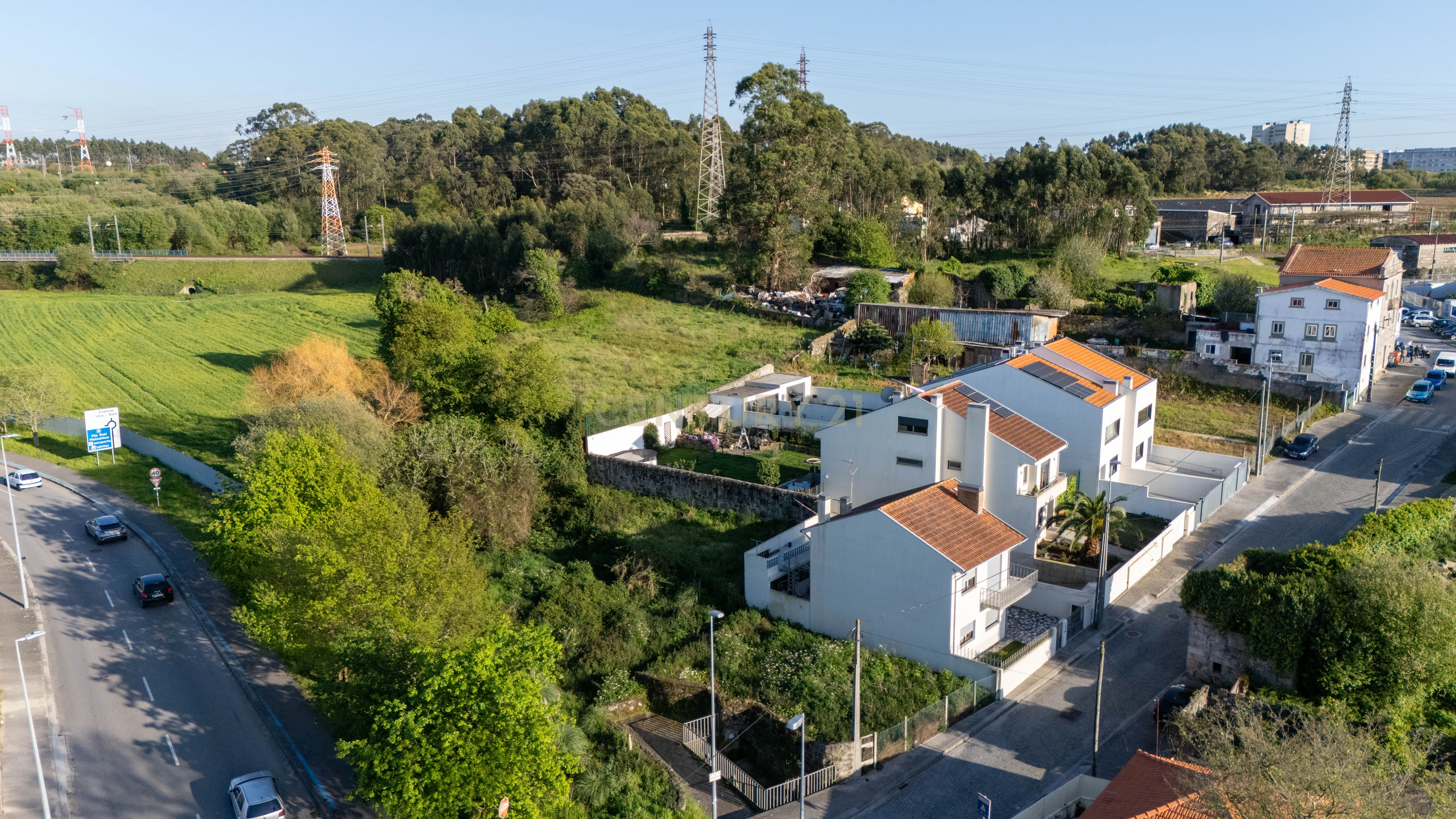 Terreno com Projeto de Loteamento Aprovado para Construção de Moradia - Image 18