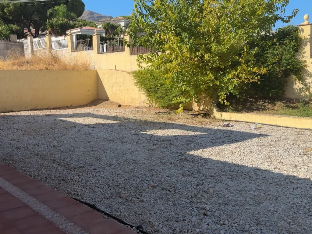 OPORTUNIDADE! ALUGUEL DE MAGNÍFICA MORADIA COM USO NÃO RESIDENCIAL – IDEAL PARA NEGÓCIOS - Image 21