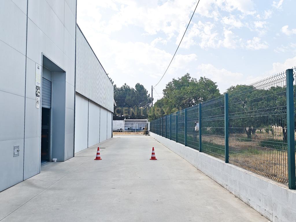 Armazém industrial em EN 118 Km 48,6 em Marecos , Salvaterra de Magos - Image 12