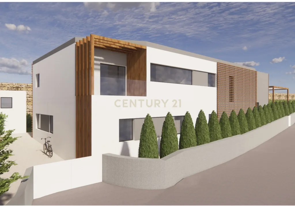 Moradia contemporânea em reconstrução em Vale Formoso, Loulé - Image 1