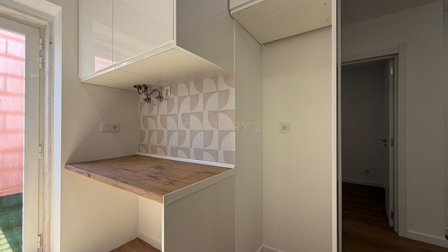 Apartamento T4 à venda em Águas Livres, Amadora — foto 3