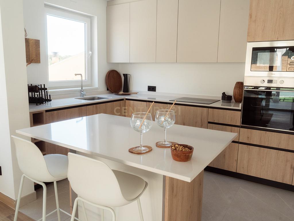 🏡 Casa nova em Cunit – Design, eficiência e conforto junto ao mar Estreie o seu lar ideal na rua Havana em Cunit! - Image 2