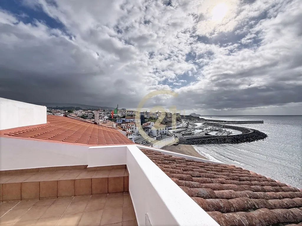 Luxuosa Moradia com Vista Mar em Angra do Heroísmo - Image 20