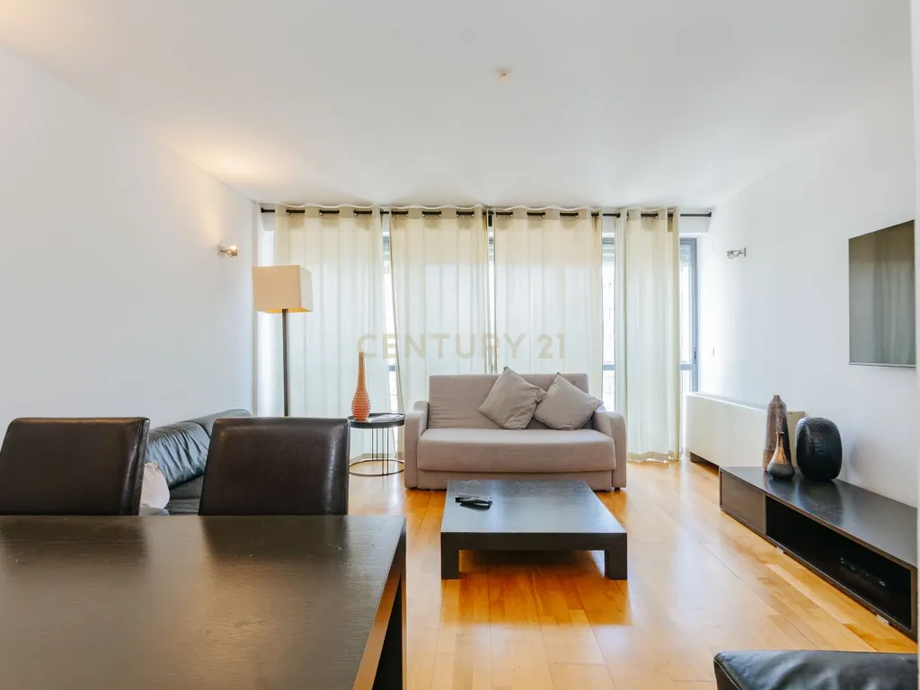 T2 - Condominio Portucalle - Parque das Nações - Image 21