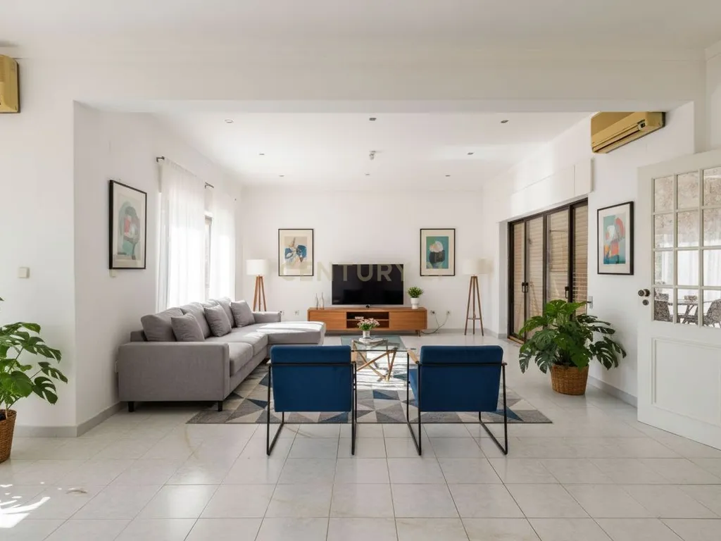 Moradia T4 Geminada à Venda na Marisol — 200 m² | Lote 900 m² | Piscina - Image 27