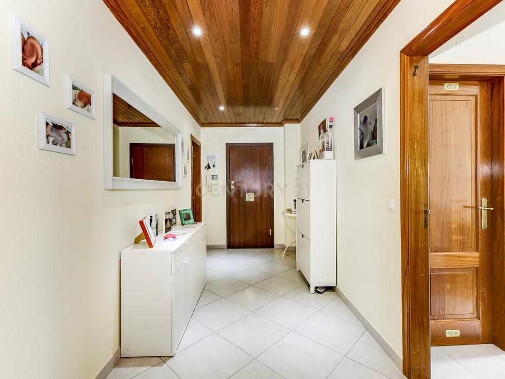 Apartamento T3 com 129m2 e Garagem, na Quinta Da Piedade   - Image 10