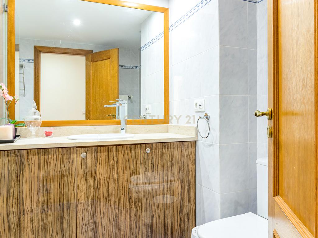 Apartamento T3 mobilado, equipado, com garagem, em Carnaxide, Oeiras. Para arrendar! - Image 12