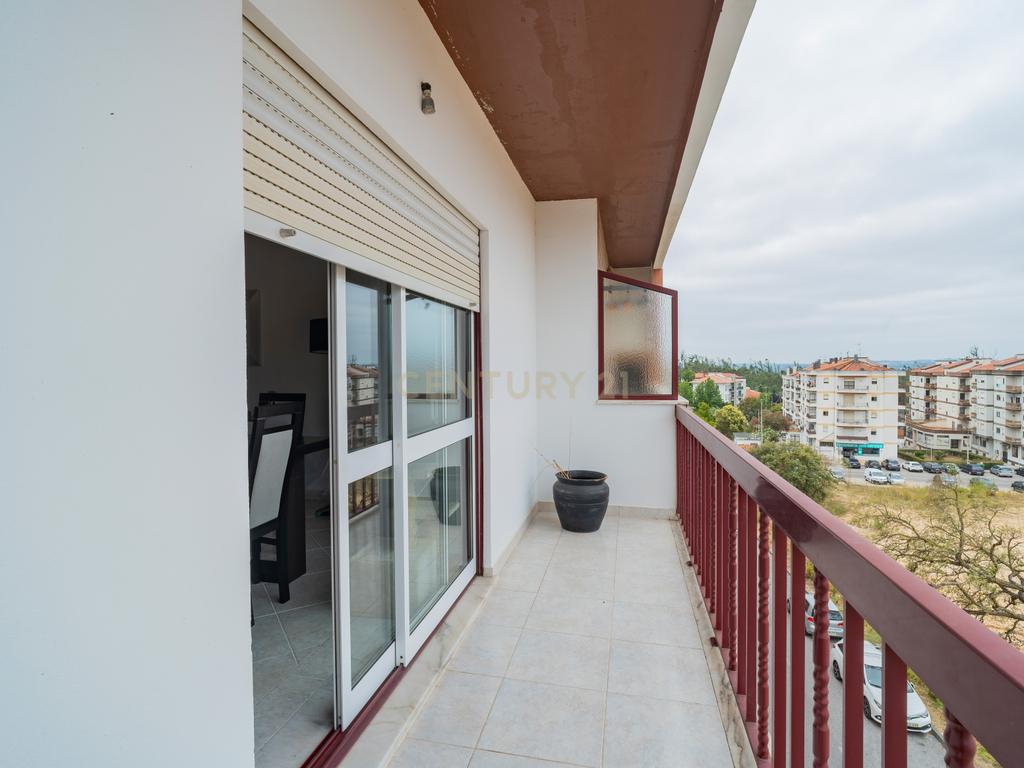 Espetacular Apartamento T3 em Leiria com Vista Panorâmica - Image 14