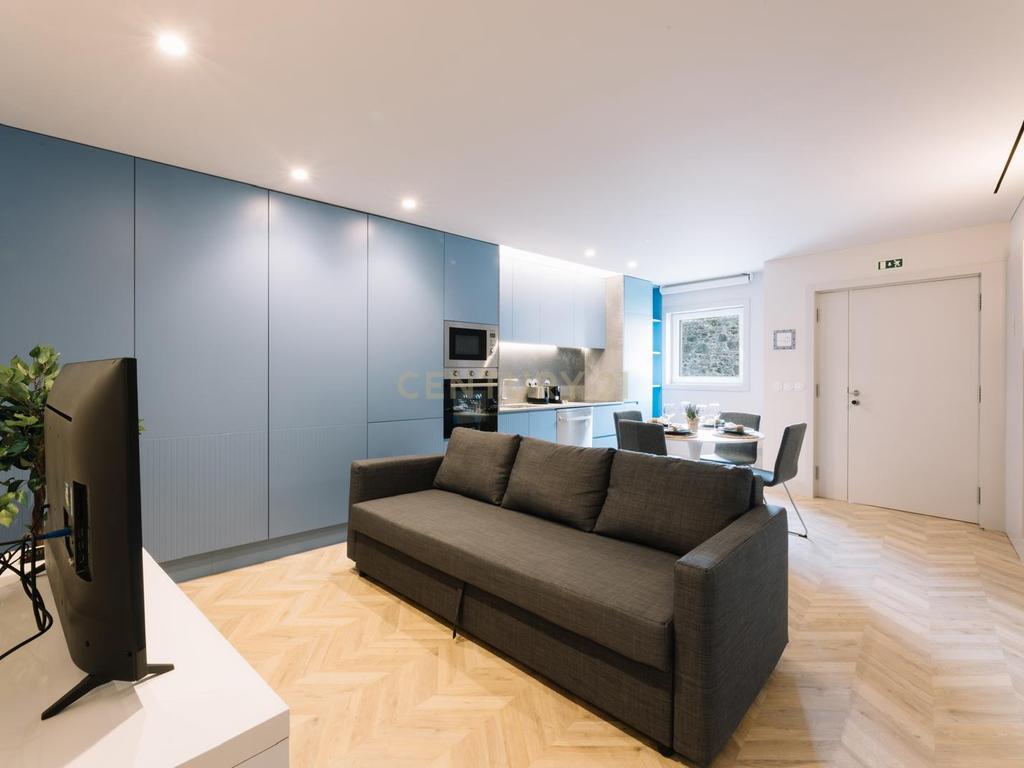  Apartamento T1 Mobilado e Equipado - Image 4