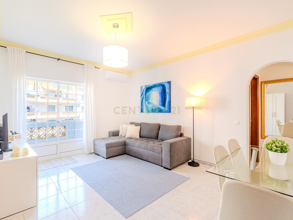 Apartamento T1 em Quarteira - Perto da Praia e Centro - Image 3