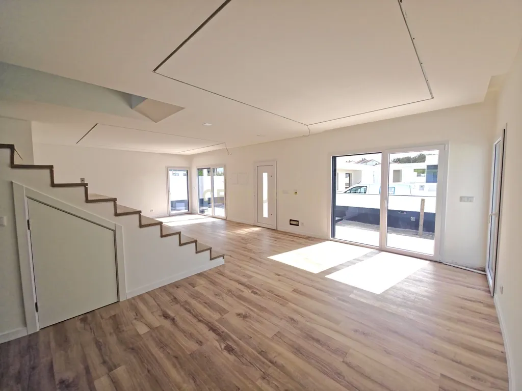 Moradia Nova T4 - Lourinhã - Image 7
