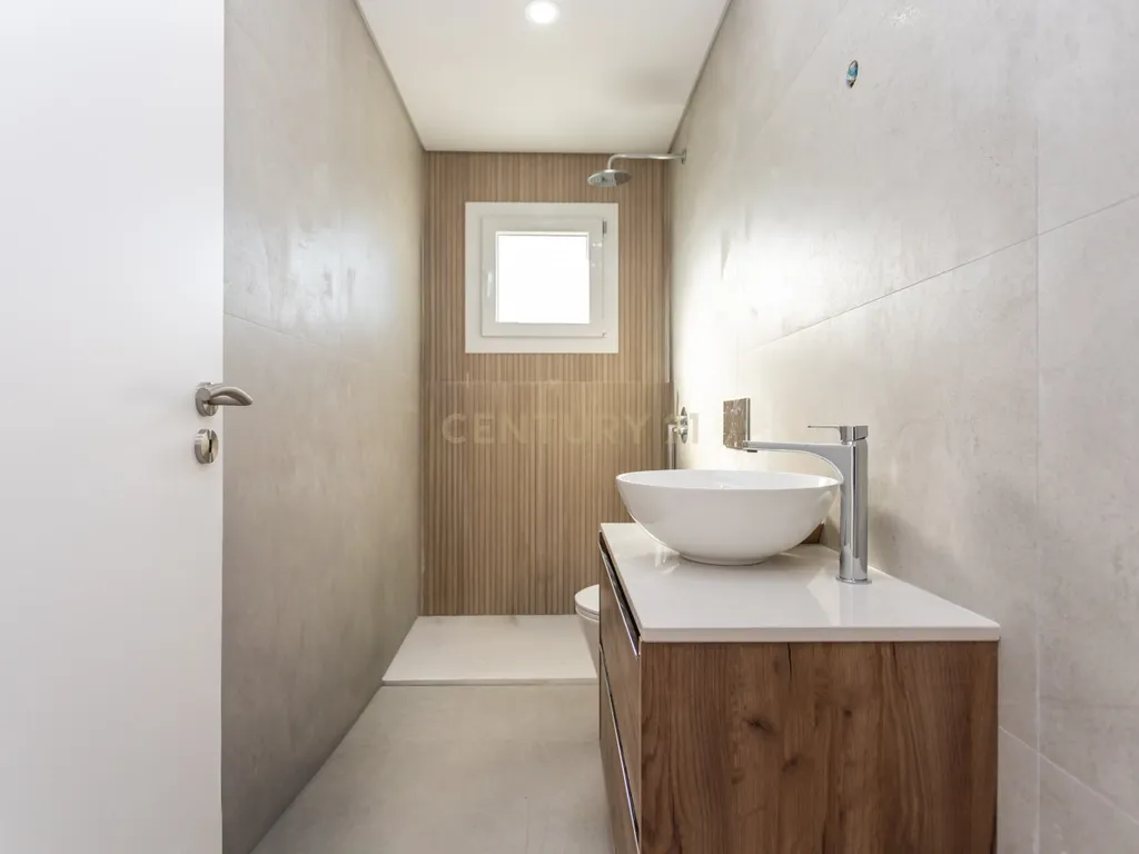 Carisma e boas áreas na sua Moradia Nova T4 Suites!!! no Pinhal do General - Image 69