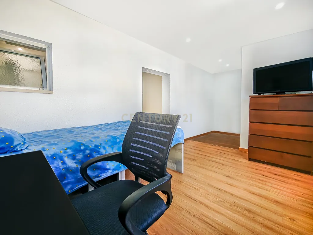 🏡 Moradia T3 Totalmente Remodelada em Camarate, Loures | O Espaço de uma Casa ao Preço de um Apartamento! - Image 18