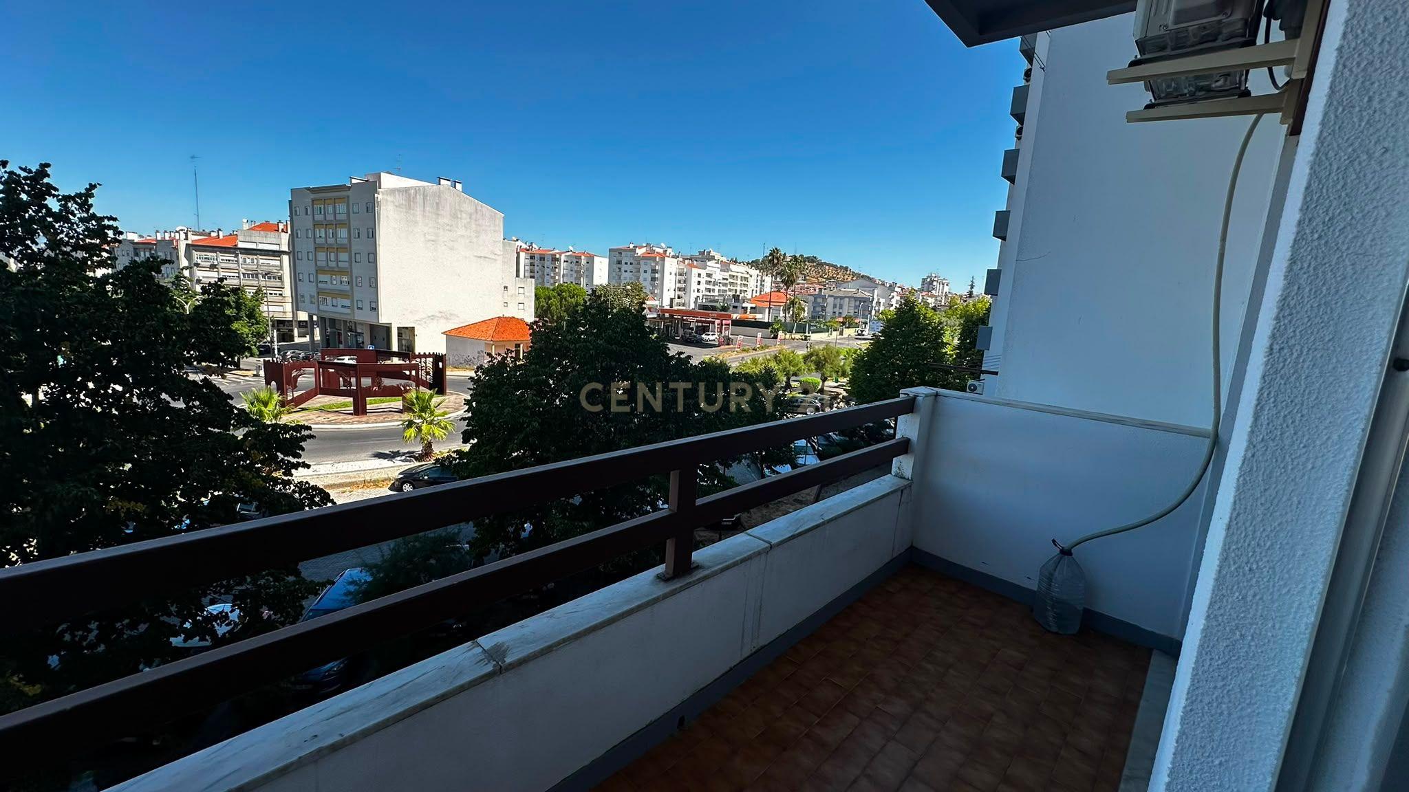 Fotografia 11 de Oportunidade! Apartamento T3 com garagem, Quinta Dr. Beirão, Castelo Branco