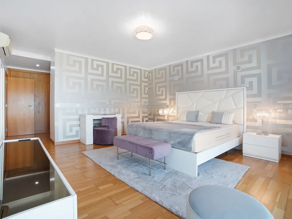 Apartamento T5 Duplex de Luxo para Arrendamento – Avenida do Brasil, Lisboa - Image 21