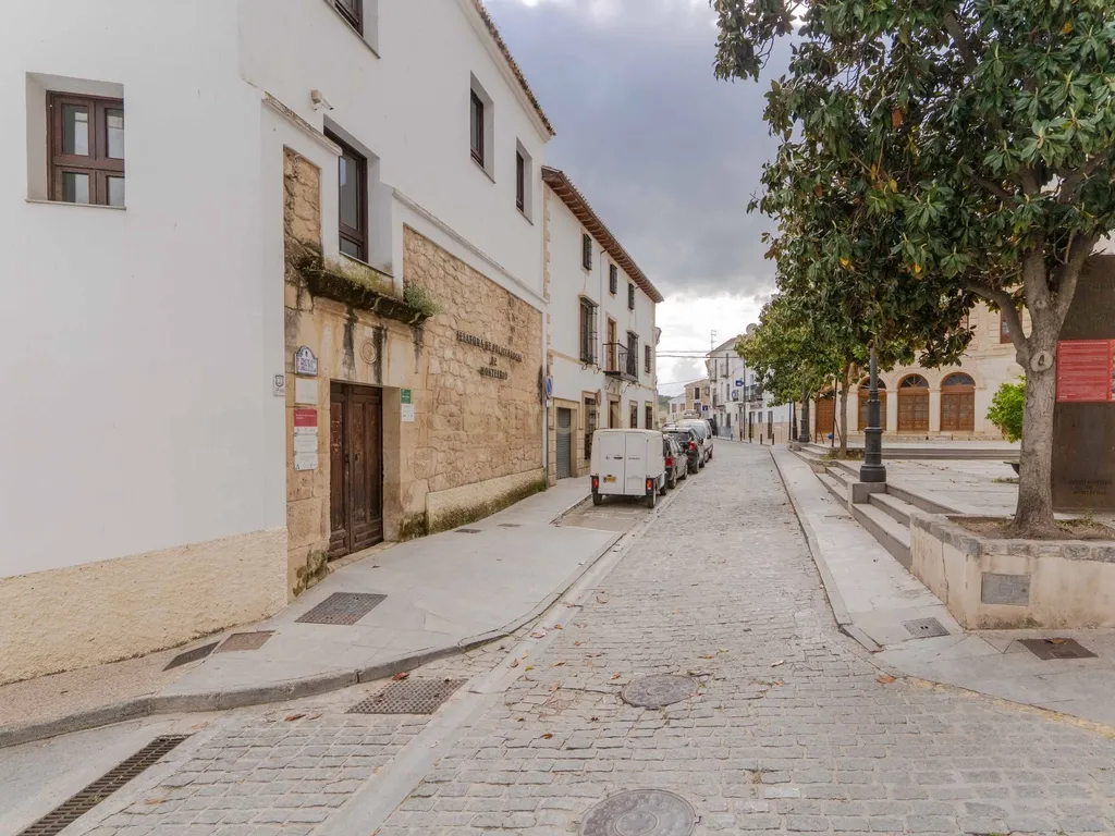 EXCLUSIVA CASA TRADICIONAL CON VISTAS ÚNICAS EN MONTEFRÍO - Image 39