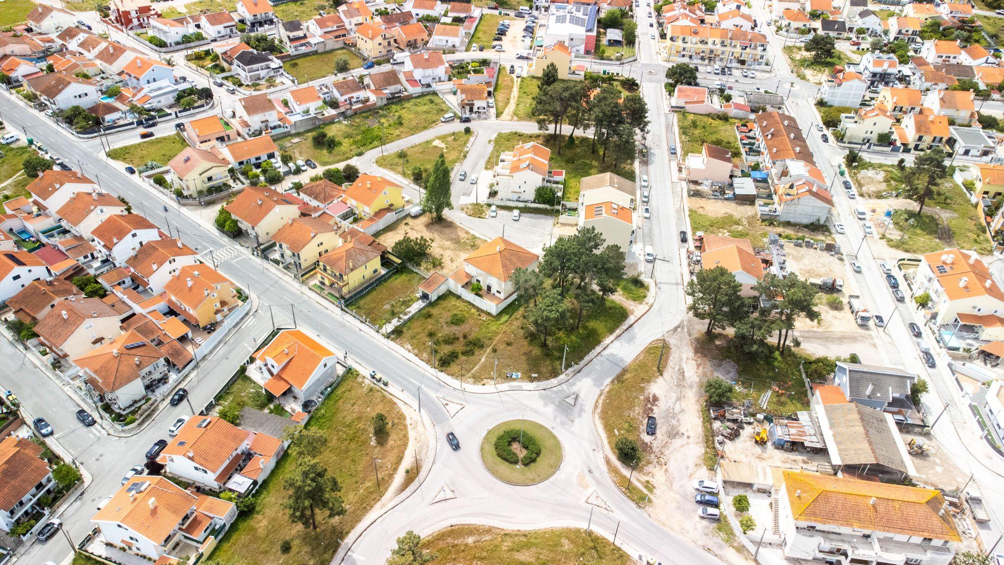 Fotografia 11 de Terreno na Quinta do Conde para construção de edificio