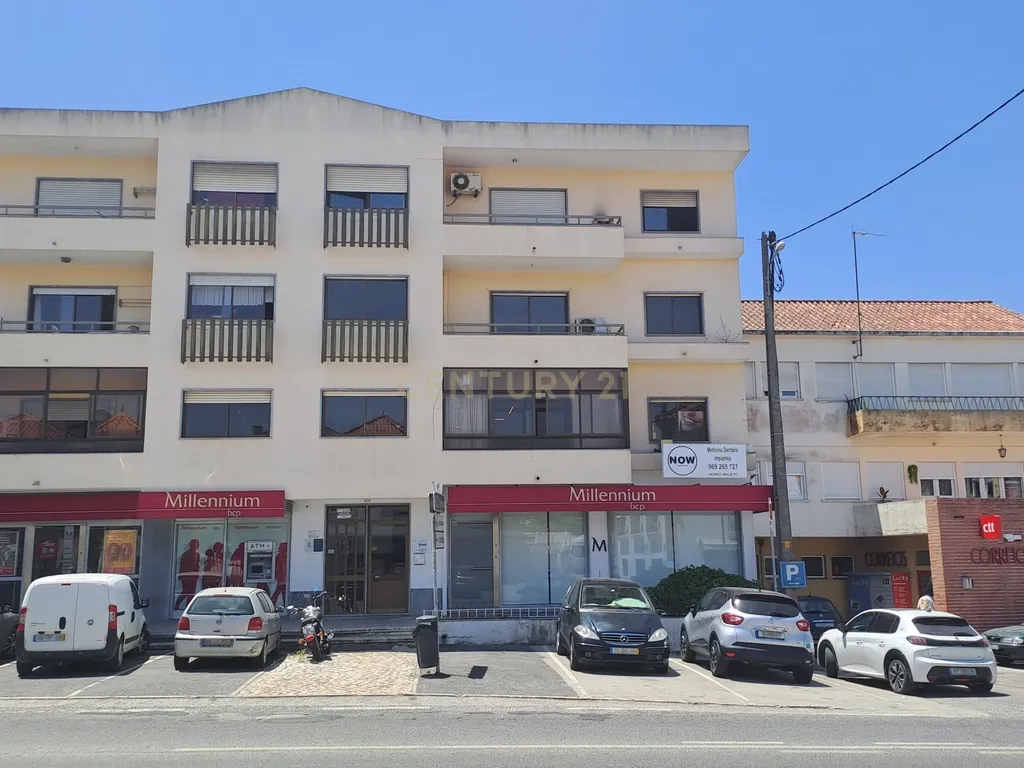 Apartamento T3 Centro da Venda do Pinheiro - Mafra - Image 1