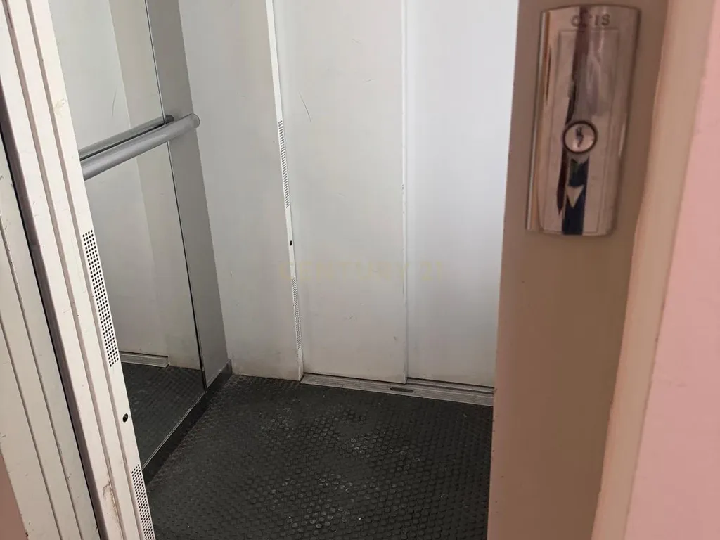 Apartamento T2 - Oportunidade Única a 5 Min da Praia da Rocha! - Image 83