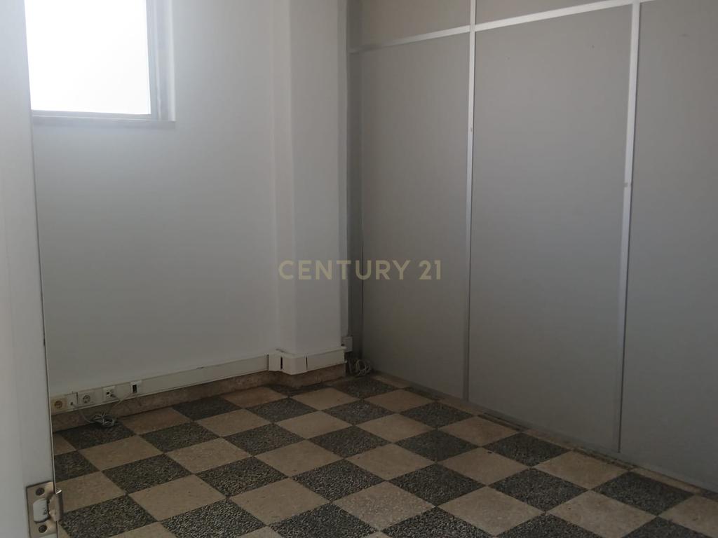 Escritório para arrendamento na Póvoa de Santo Adrião com 134m2 - Image 11