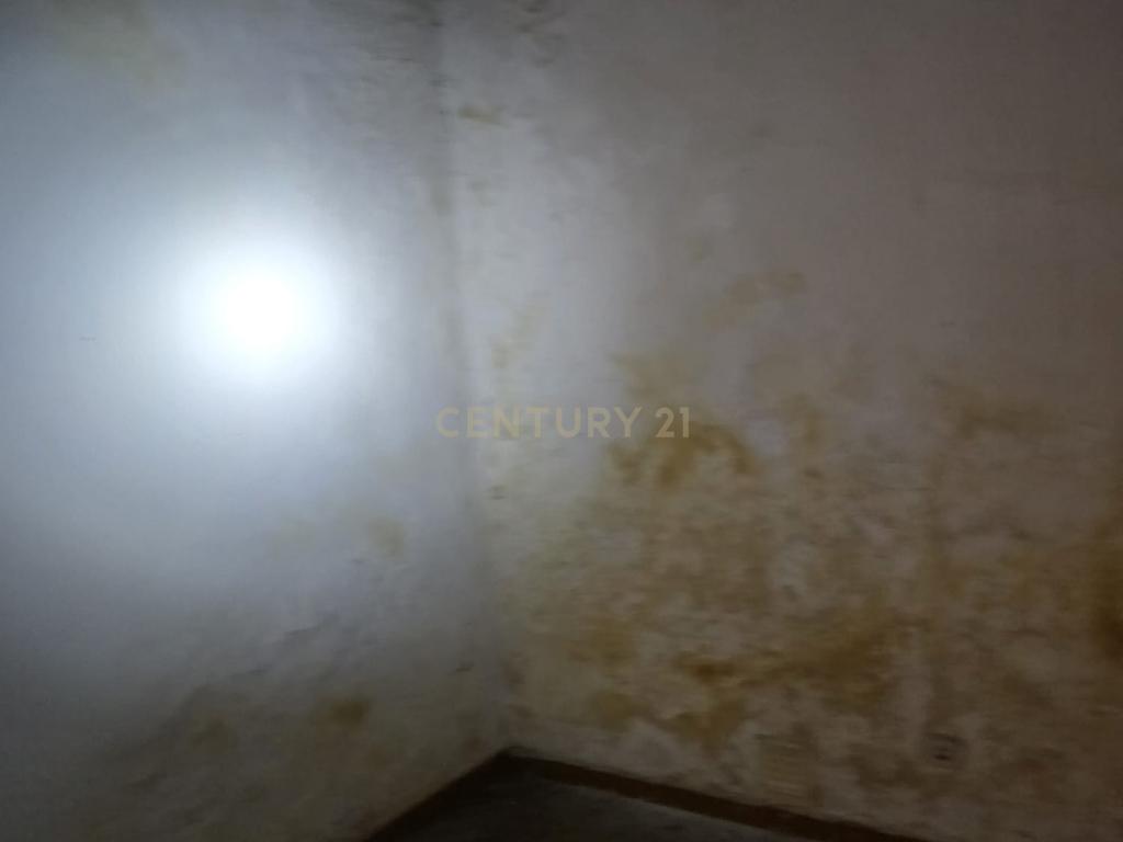 Moradia com 2 apartamentos em Odivelas - Image 21