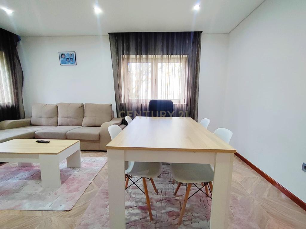 Apartamento T3 com Terraço e Vista na Póvoa de Varzim - Image 6
