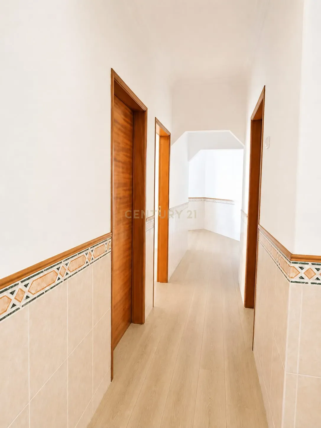 Fotografia 5 de Apartamento T2 na Mina – Amadora | Localização de excelência junto ao Parque Central