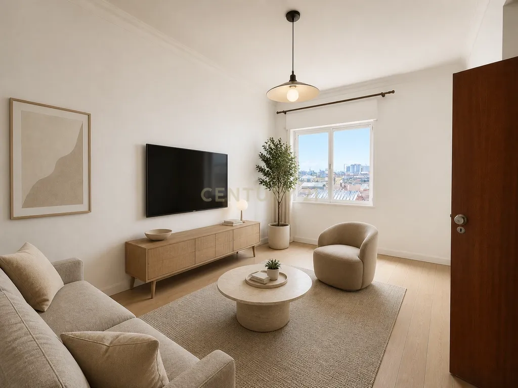 Apartamento T2 em Sacavém para Venda - Image 1