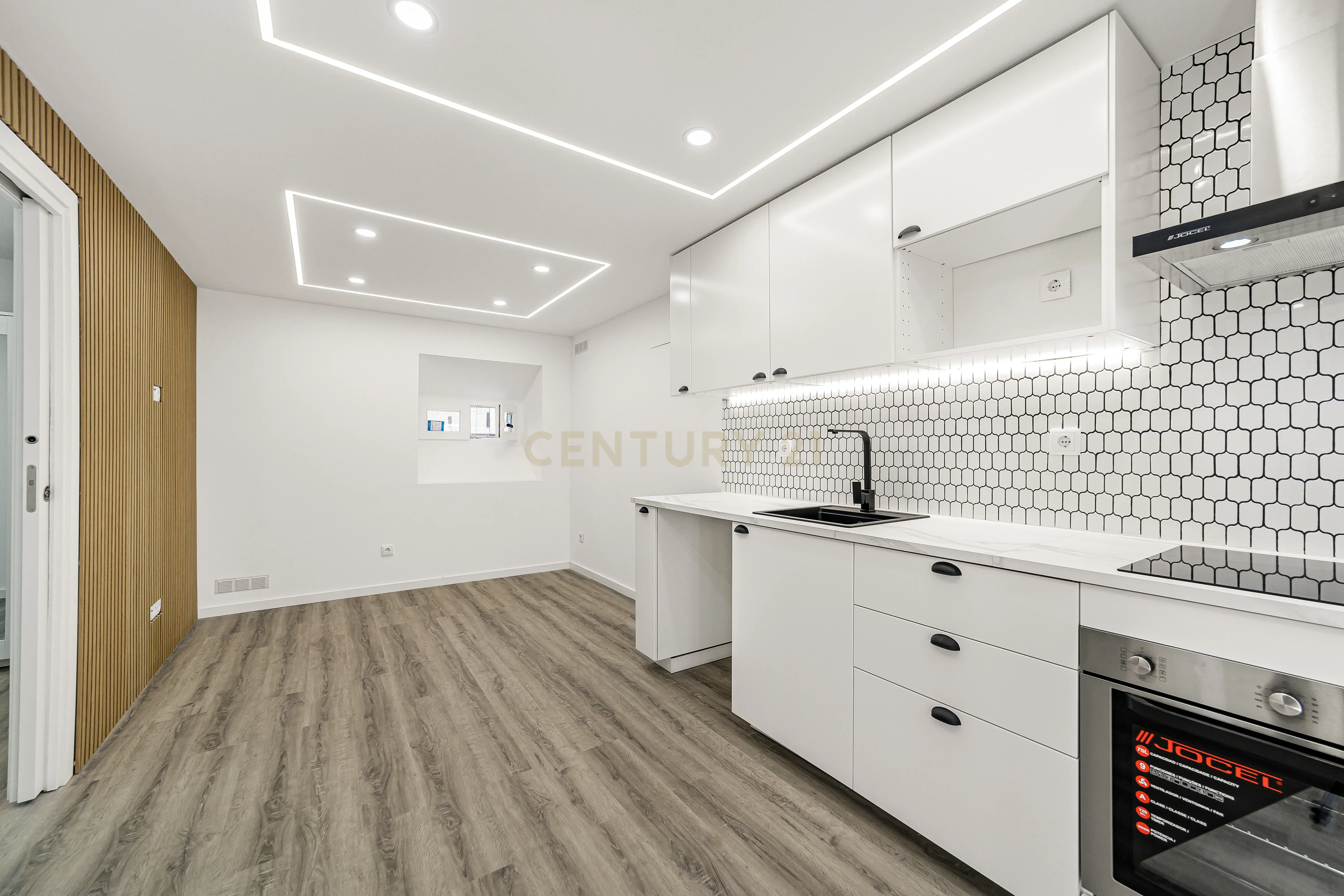 Fotografia 7 de Prédio Totalmente Renovado com 2 apartamentos T1 e espaço exterior no coração da cidade | Travessa das Viçosas (ao lado da Av. Luísa Tody), Setúbal