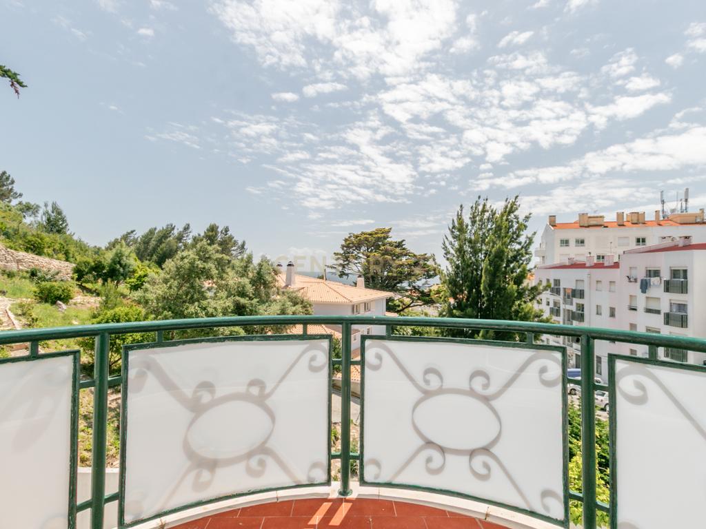 Moradia tradicional com 6 quartos, vista mar e piscina – Jardins da Parede - Image 43