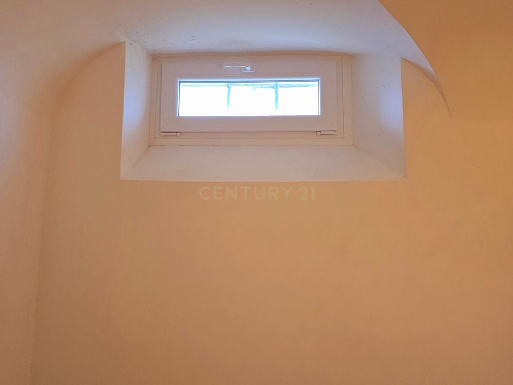 Moradia T6 Duplex no Centro Histórico de Évora – Ideal para Alojamento Local ou Arrendamento Estudantil - Image 10