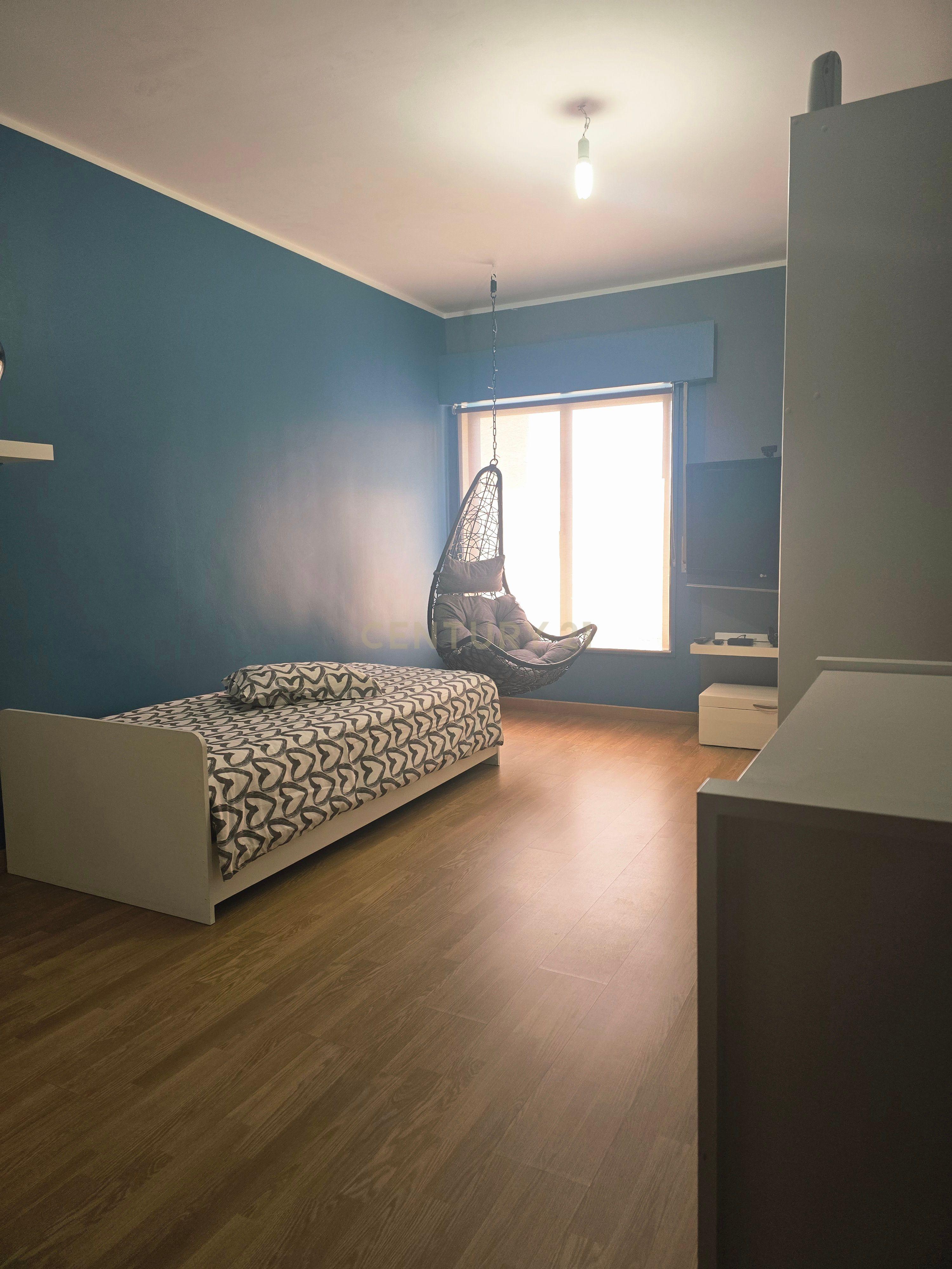 Fotografia 8 de Apartamento T2 com boas áreas, luminosidade, duas varandas fechadas e arrecadação | Tapada das Mercês