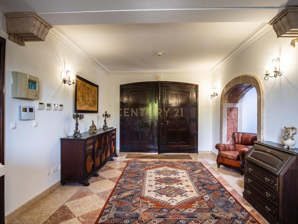 Propriedade Exclusiva no Murtal - Estoril: Moradia de Luxo - Image 17