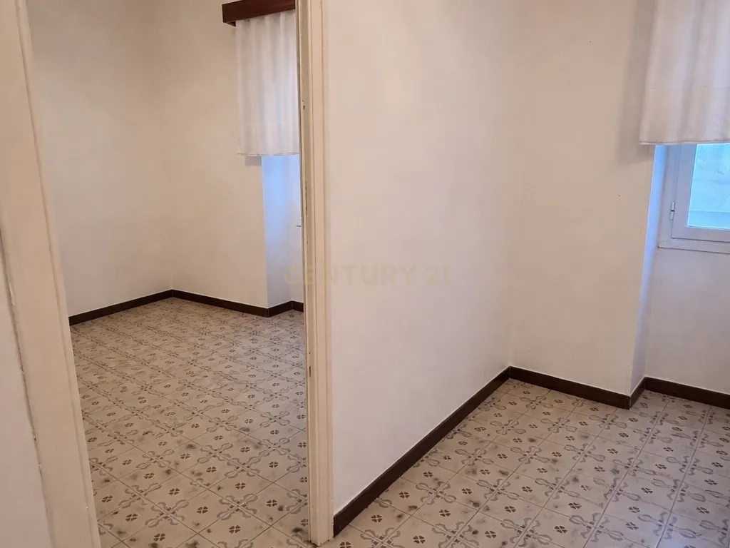 Edifício exclusivo com grande potencial numa das melhores zonas de Trujillo - Image 33