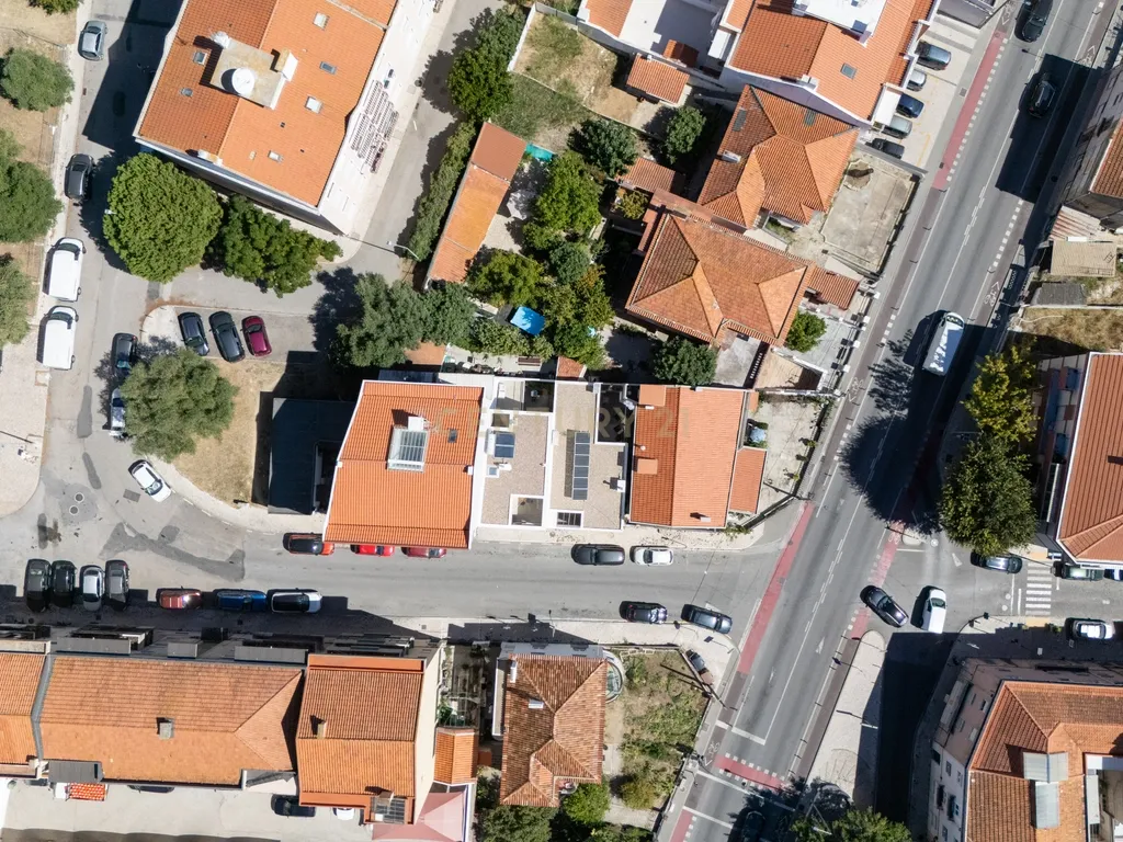 Moradia T4 na Póvoa de Santa Iria - Image 27