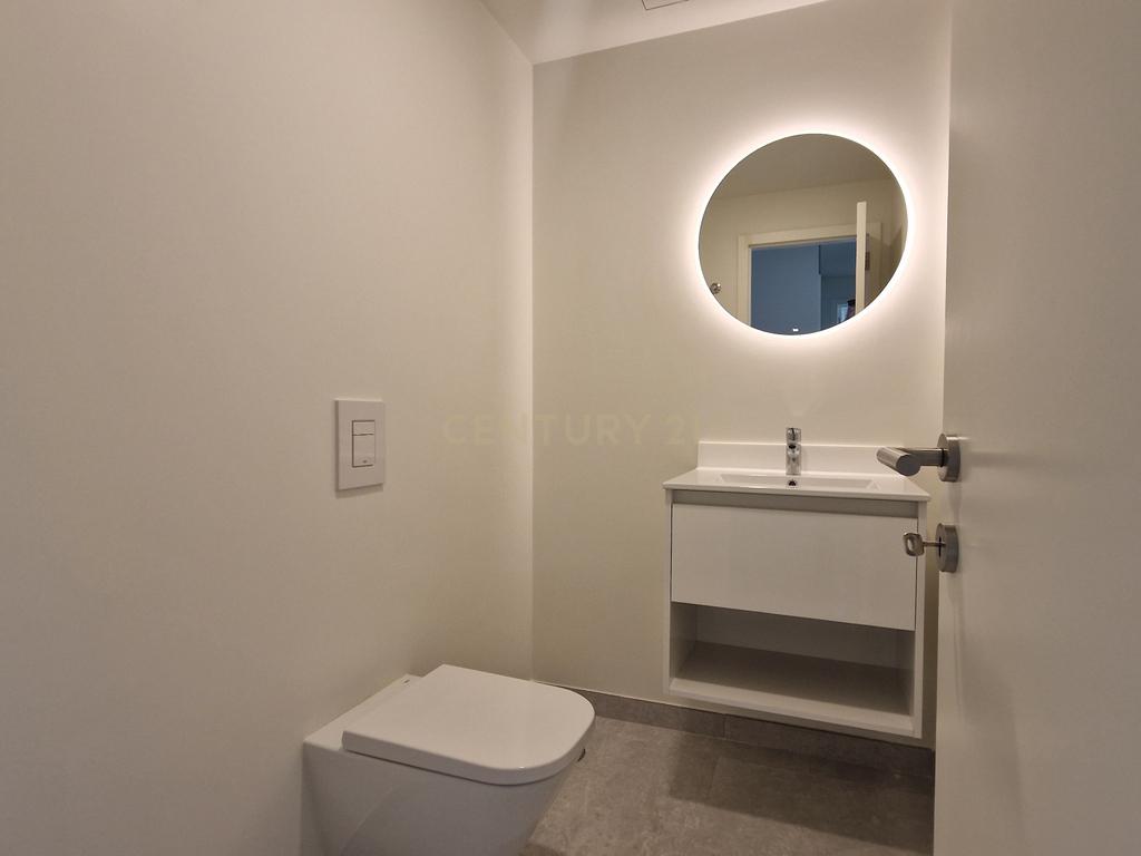 Alta de Lisboa, T3 - NOVO, 3 casas de banho e 2 lugares de garagem - Image 6