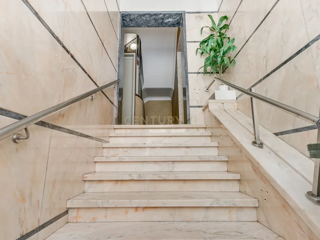 Apartamento T2 em Arroios - Image 19