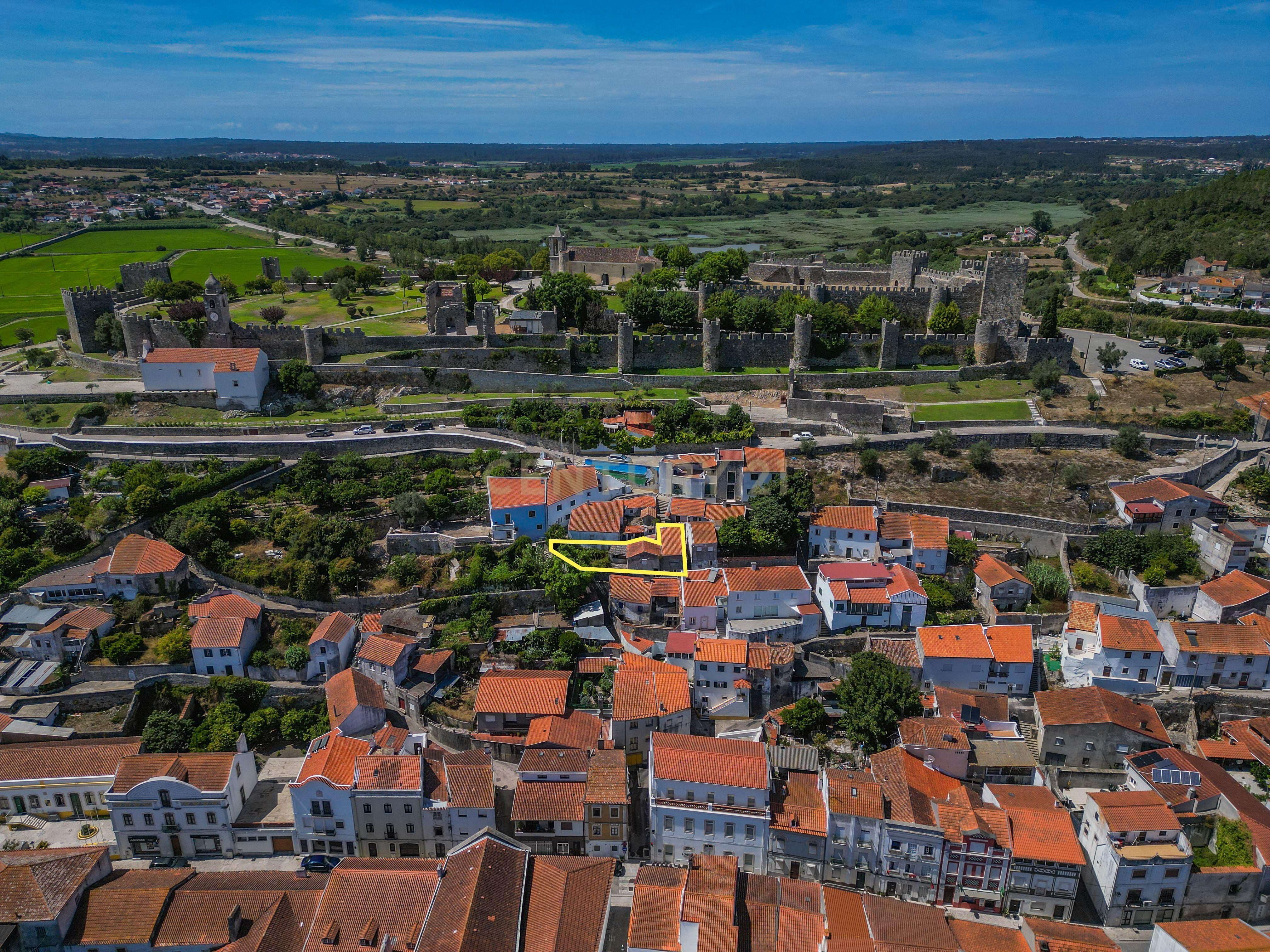 Fotografia 5 de Casa junto ao Castelo em Montemor-o-Velho.