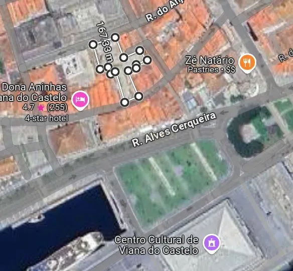 Apartamento T2 novo com varanda no centro histórico de Viana - Image 7