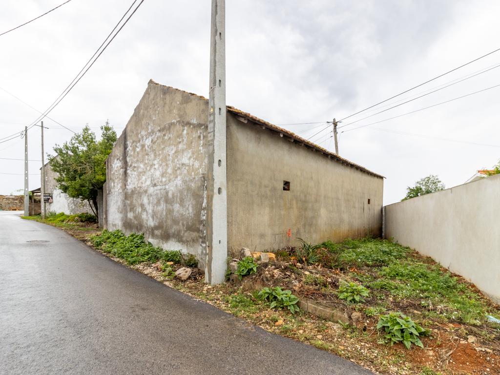 Moradia T2 na Rua do Rossio 196, 2490-243 Bairro Ourém - Image 17