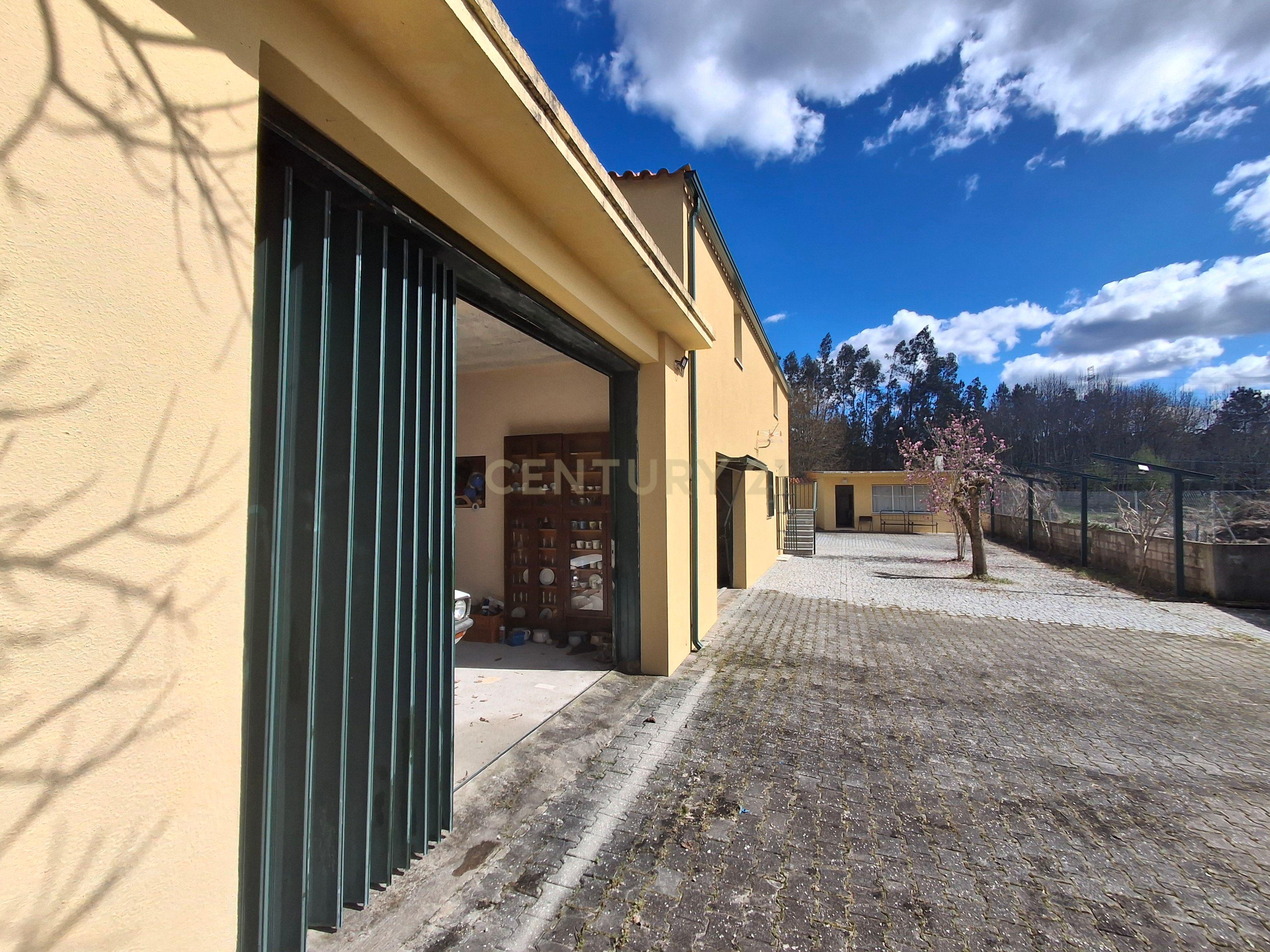 Quinta em Ribeira, Campo de Besteiros, Tondela. - Image 33