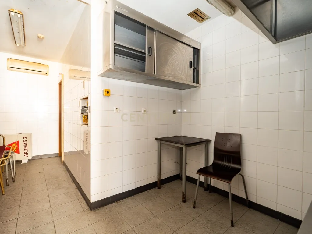 🔑 Loja com Café em Funcionamento à Venda – Fetal (Quinta das Mós) 🏪 Negócio Pronto a Entrar! Investimento com Retorno Imediato! - Image 8