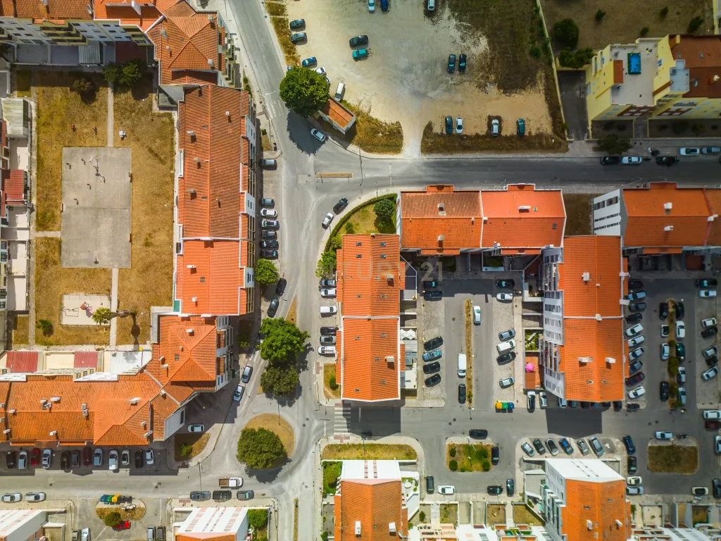 Apartamento T3 com elevador e garagem fechada em Cidade Nova, Caldas da Rainha! - Image 25
