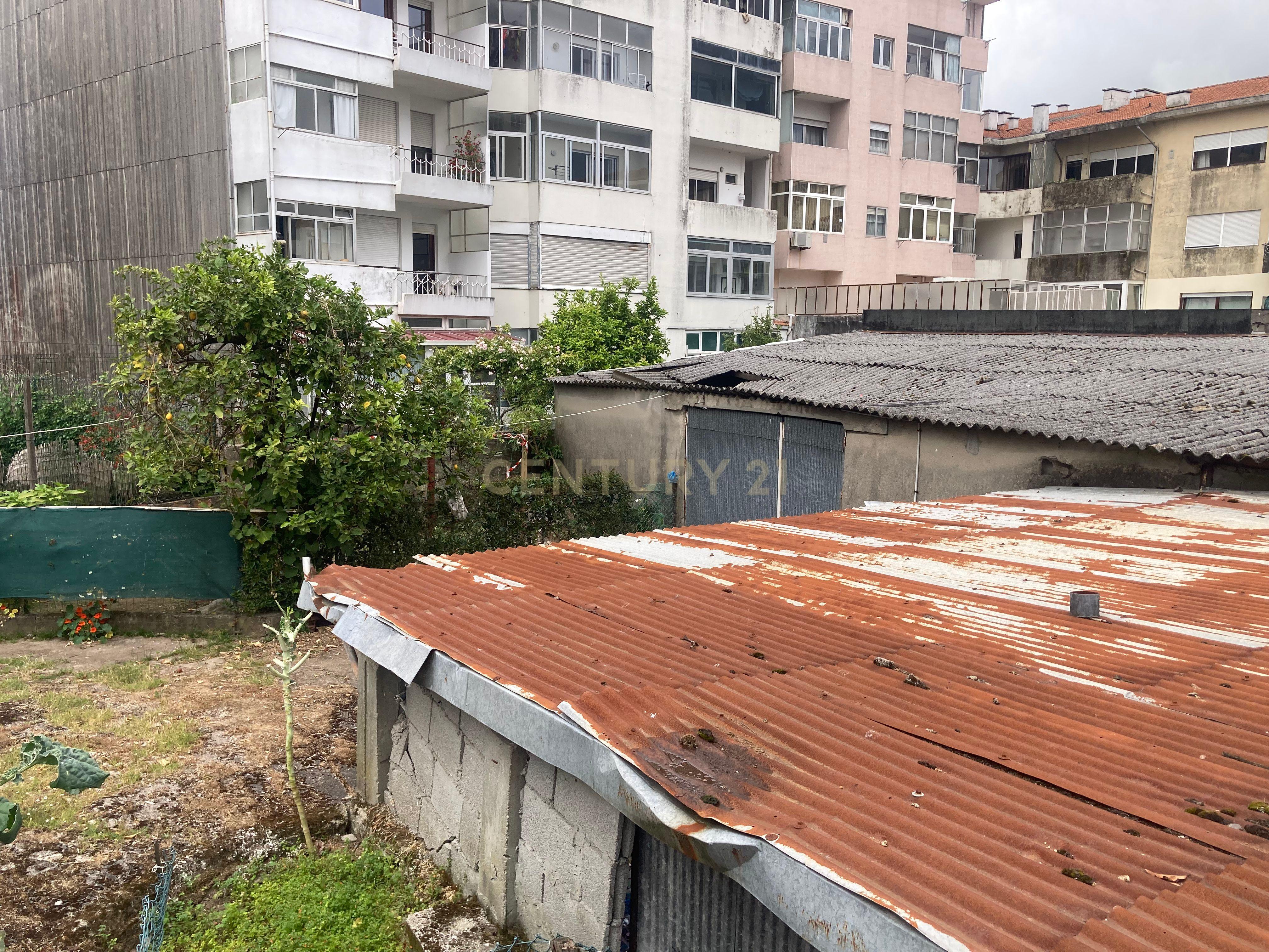 Fotografia 6 de Terreno urbano na zona da rotunda da Boavista com PIP aprovado para prédio de 8 fogos