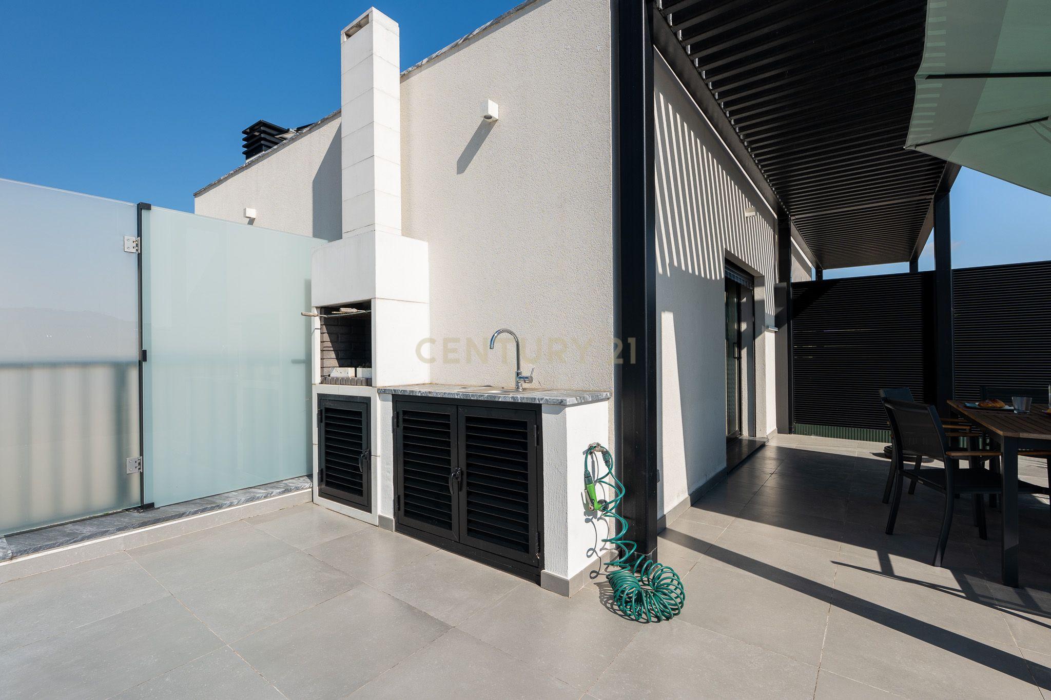 Apartamento T3+1 duplex, com terraço e estacionamento, no centro da cidade de Torres Vedras - Image 65