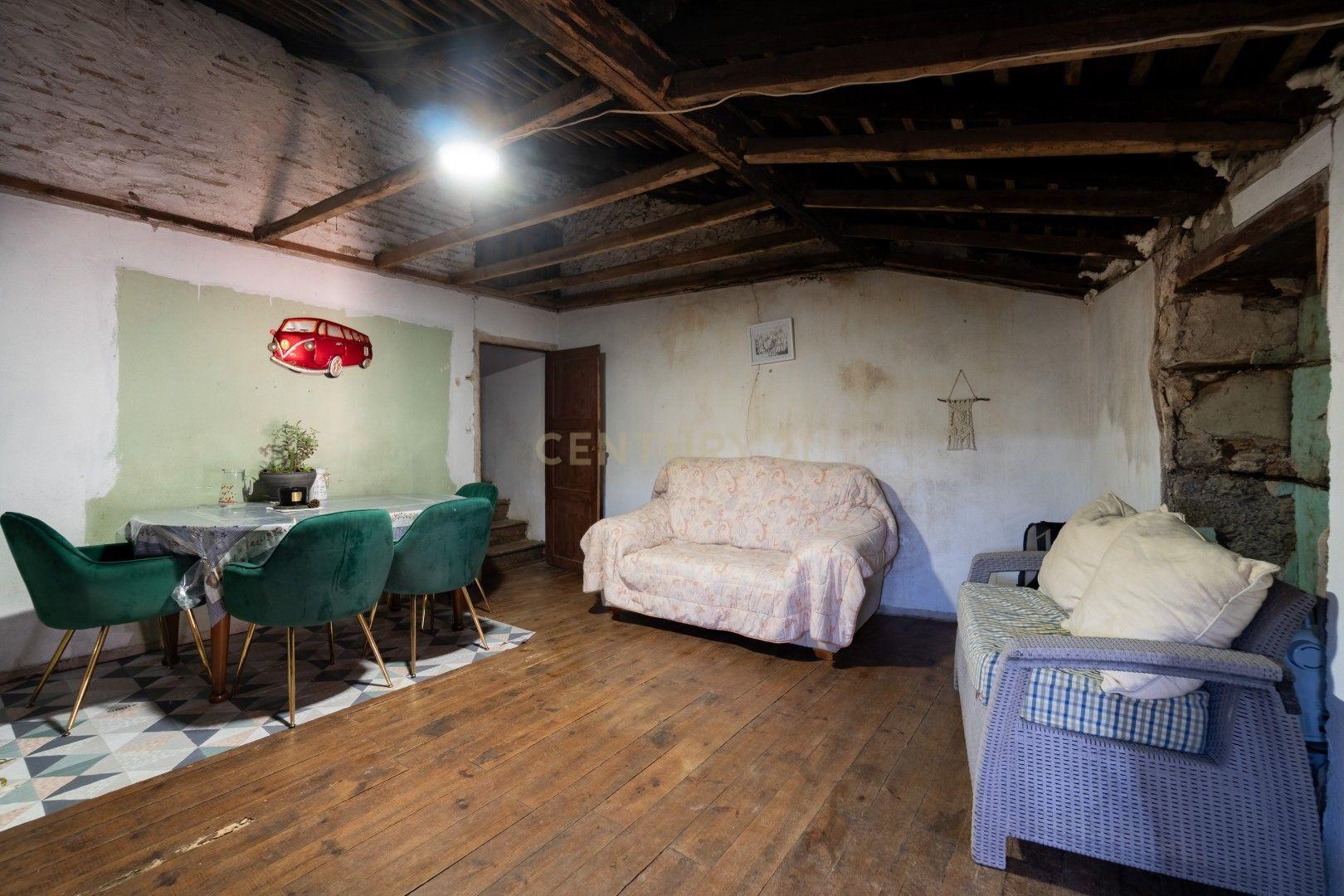 Fotografia 12 de Moradia em Prilhão, Lousã com 3 quartos e grande potencial