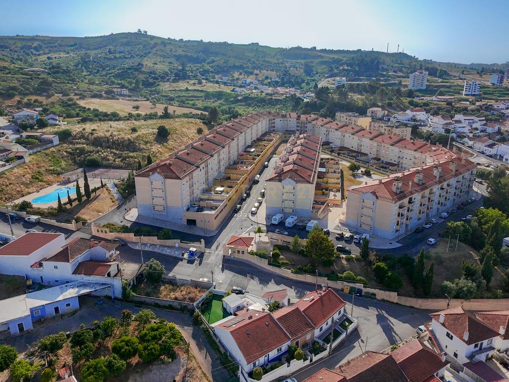 Apartamento T3 Remodelado na Horta dos Vimes - Viva com Conforto e Qualidade em Alenquer. - Image 45