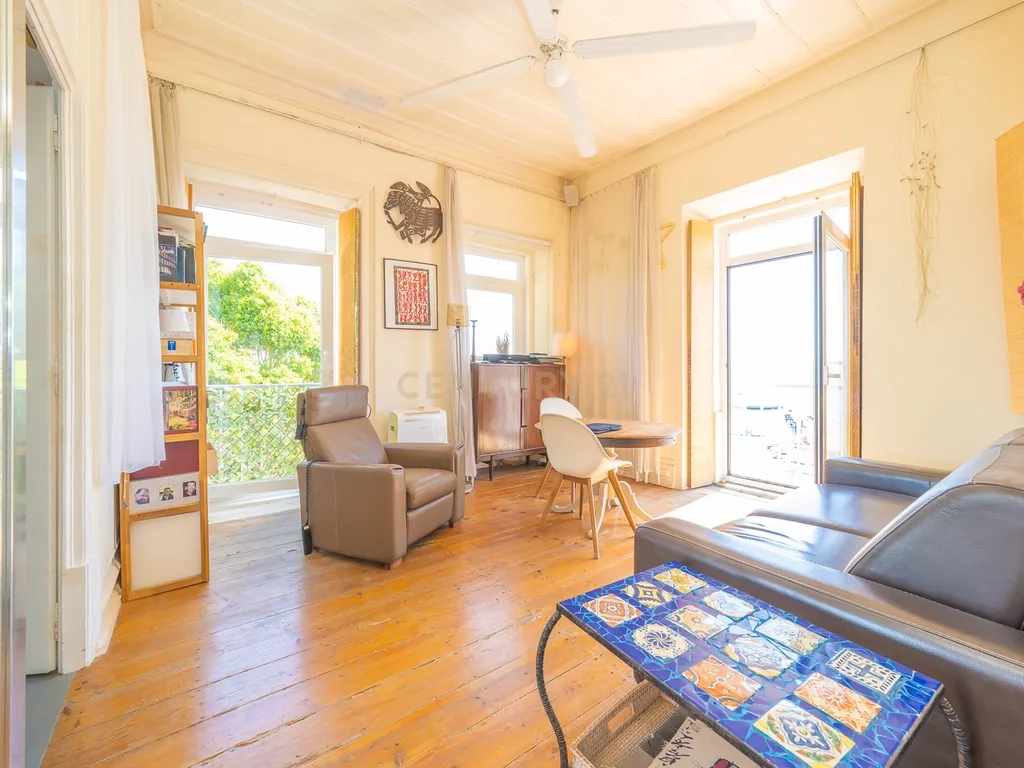 Apartamento com charme em Setúbal com uma vista soberba para o rio e terraço - Image 7