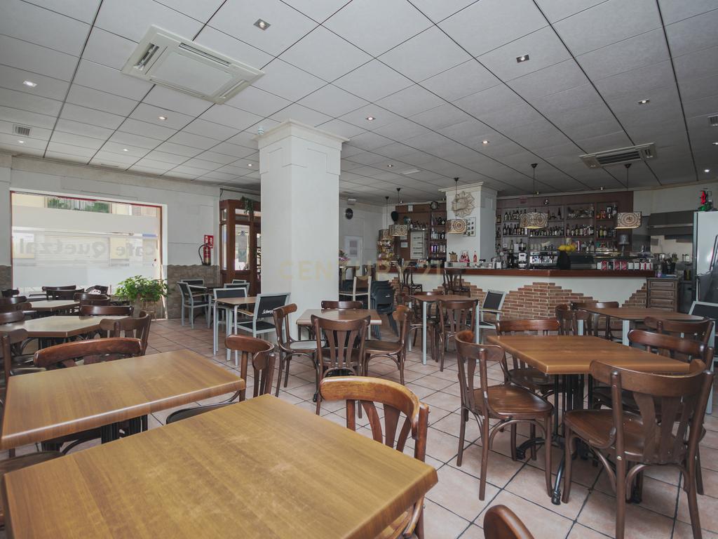 Traspasse de Café Bar totalmente operacional em Torrellano – Pronto para começar! - Image 7