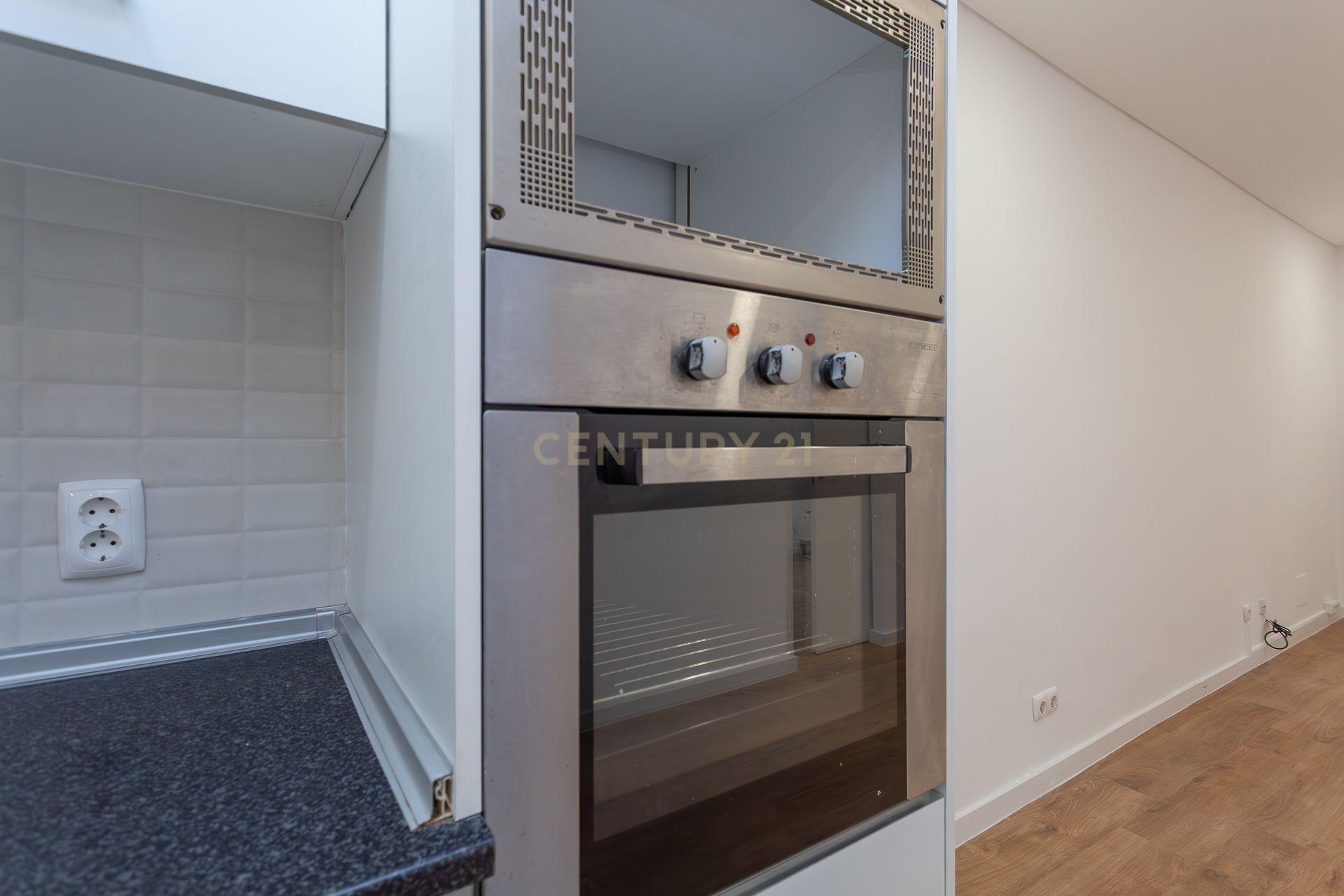 🏡 Apartamento T1+1 na Bica – Viva no coração histórico de Lisboa - Image 11